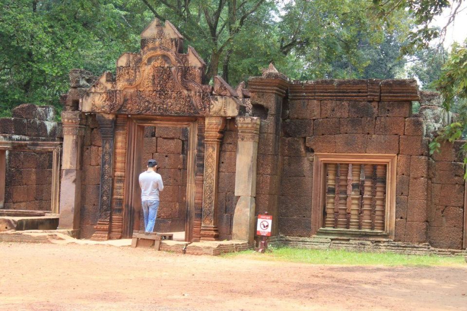 Private Kbal Spean & Banteay Srei Guided Tour - Key Points