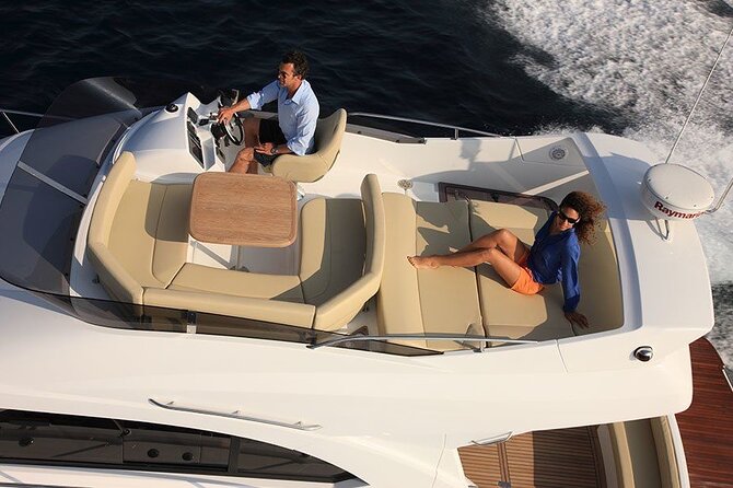 Private Luxury Motor Boat 2, 3 and 4 Hour Charters - Luxury Motor Boat Charter Details