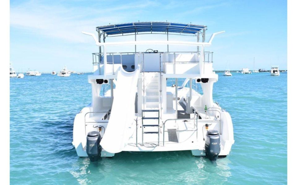 Private Party Boat VIP in Punta Cana - Just The Basics