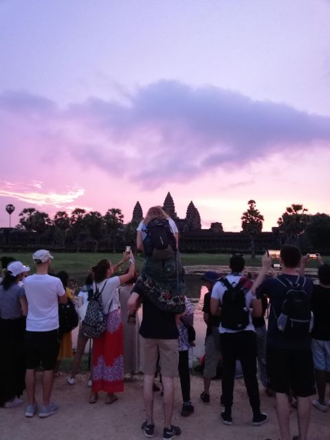 Private Sunrise Tour: Angkor Wat, Bayon and Ta Prohm Temple - Key Points