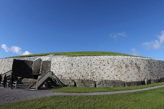 Private Tour of Newgrange and The Hill of Tara - Key Points