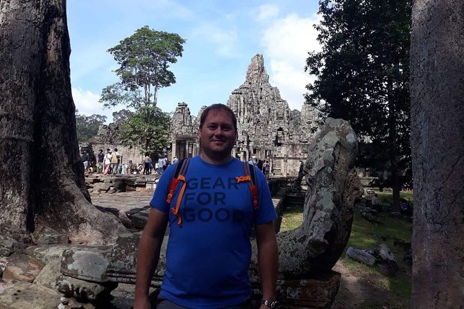 Private Tour: Siem Reap Full Day Tour With Angkor Wat Banteay Srei Bayon Temple and Ta Prohm