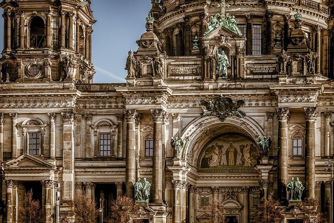 Private Transfer From Vienna to Berlin With 2 Hours for Sightseeing - Key Points
