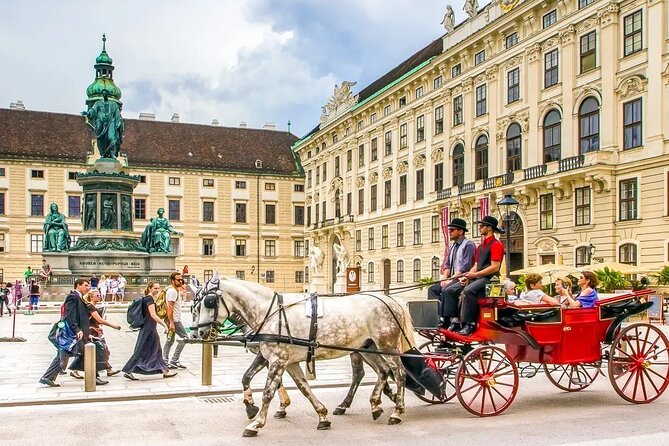 Private Transfer From Vienna to Prague - Key Points
