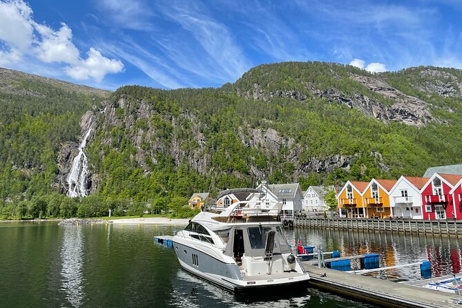 Private Yacht - Fjord, Mountains and Waterfalls Cruise to Modal - Key Points
