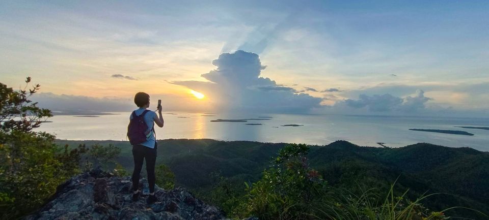 Puerto Princesa: Private Sunrise Trek at Mt. Magarwak - Key Points