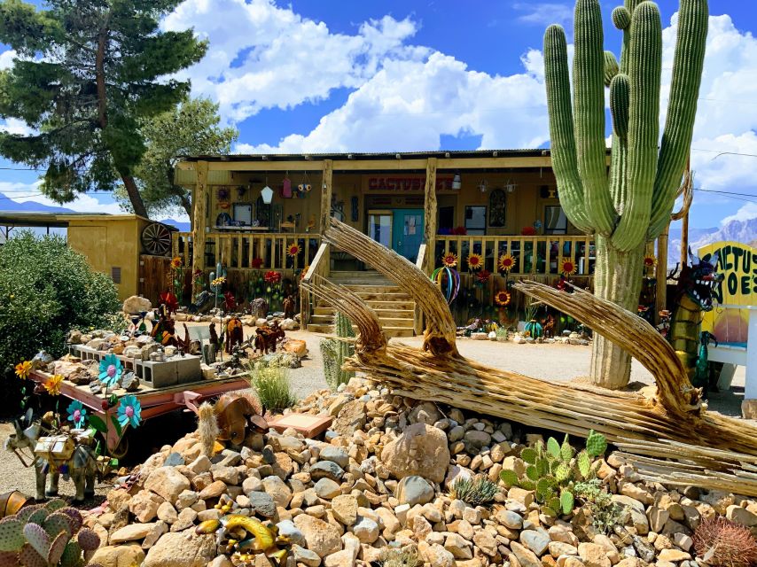 Red Rock Canyon & Whimsical World of Cactus Joe's Lunch - Key Points
