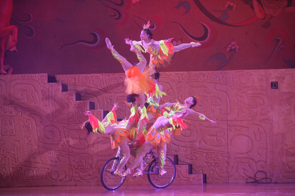 Red Theater Beijing Acrobatic Show With Transfer (Option) - Just The Basics