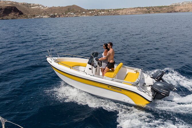 Rent a Boat Without a License in Santorini - Just The Basics
