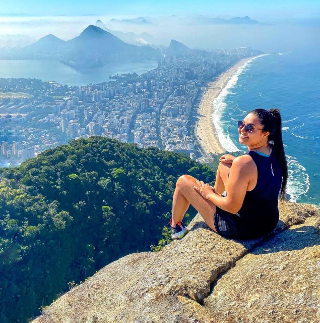 Rio De Janeiro: Morro Dois Irmãos Trail in Vidigal - Key Points