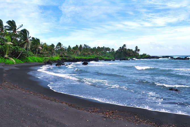 Road to Hana Luxury Limo-Van Tour With Helicopter Flight - Booking and Reservation Details