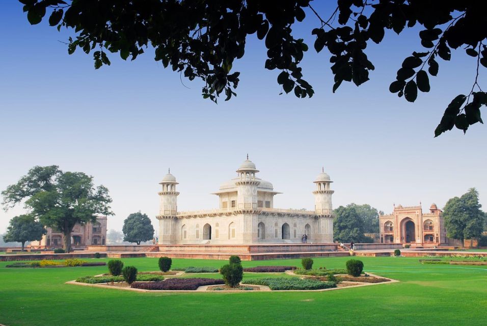 Same Day Agra Tour By Flight From Bangalore - Key Points