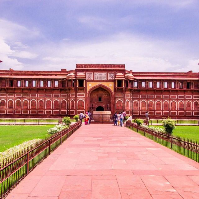 Same Day Taj Mahal & Agra Fort From Jaipur/Delhi/Agra by Car