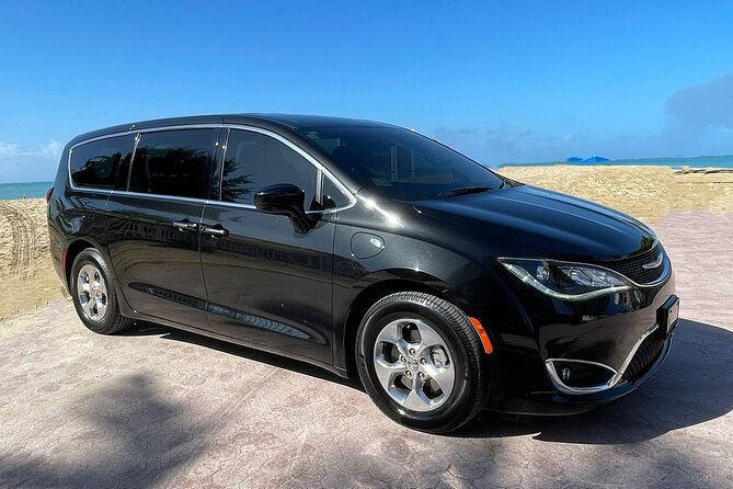 San Juan 1-Way or 2-Way Private Transfer by Mercedes Minivan - Key Points