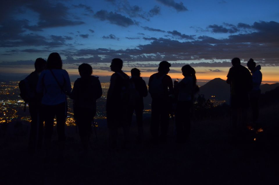 Santiago: Private Sunset Hike - Booking and Cancellation Policy