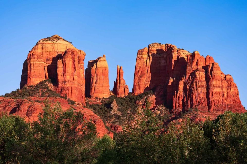 Sedona: Open-Air Van Tour With a Local Guide and 6 Stops - Key Points