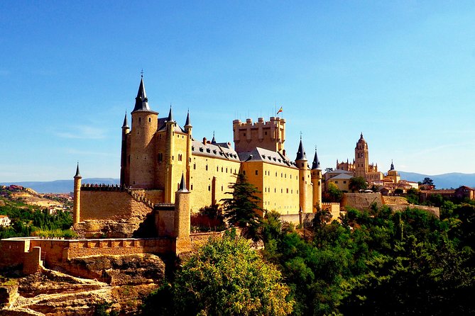 Segovia With Winery & Tasting Small Group Tour From Madrid - Key Points