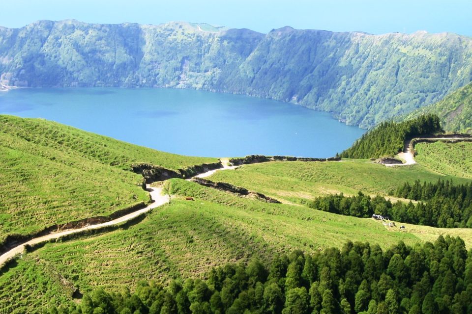 Sete Cidades Azores 4x4 Day Tour From Ponta Delgada - Key Points