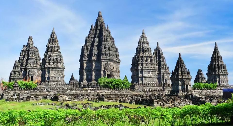 Setumbu Sunrise Borobudur, and Prambanan, With Lunch Option - Key Points