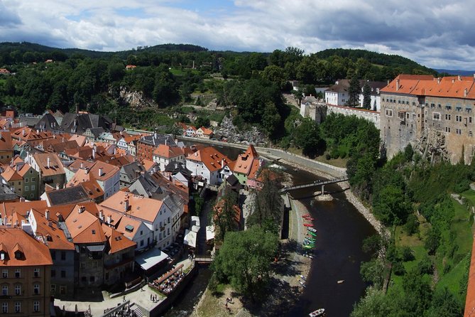 Shared Shuttle Service From Vienna to Cesky Krumlov - Key Points