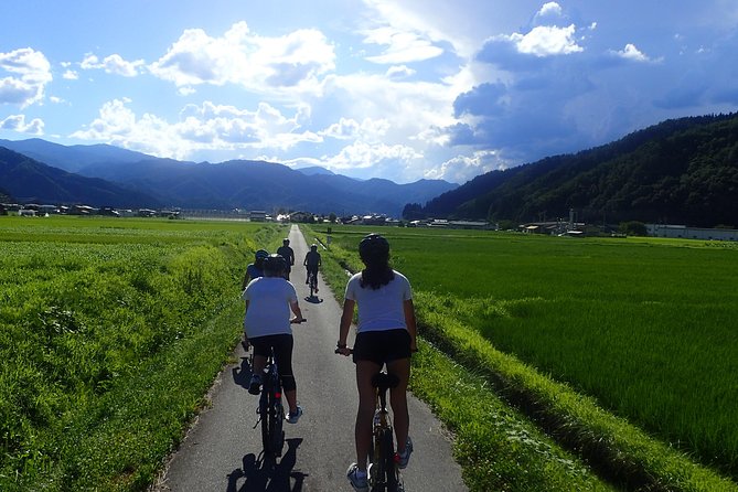 Short Morning Cycling Tour in Hida - Just The Basics
