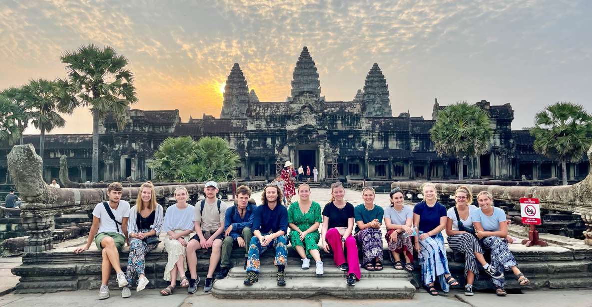 Siem Reap: Angkor Wat Sunrise Small Group Tour & Breakfast - Key Points