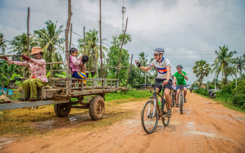 Siem Reap Countryside E-Bike Guided Tour With Village Life - Key Points