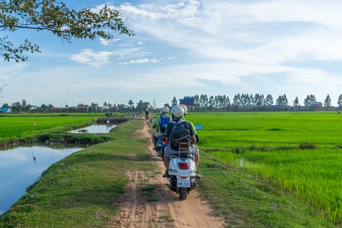 Siem Reap Countryside & Sunset Vespa Tour - Key Points