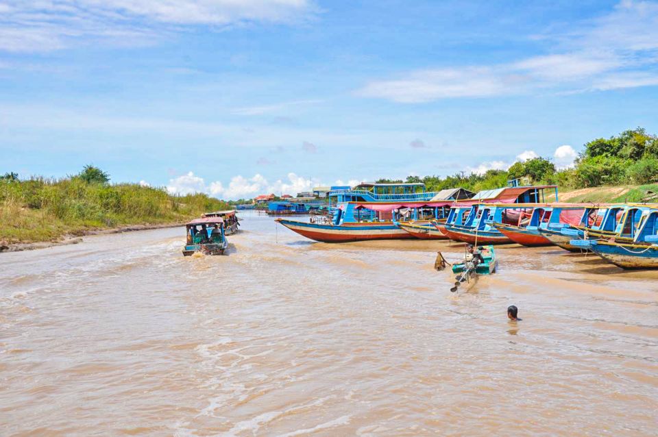 Siem Reap: Floating Village and Sunset Private Boat Tour - Key Points