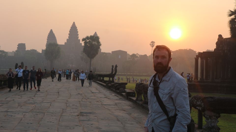 Siem Reap: Personalised Angkor Wat Sunrise Tour by Tuk-Tuk - Key Points