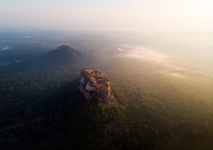 Sigiriya and Pidurangala Rock From Negombo - Key Points
