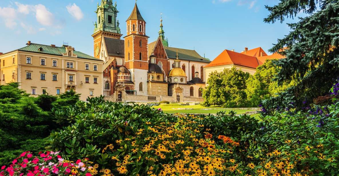 Skip the Line Wawel Castle Chambers Small Group Tour - Key Points
