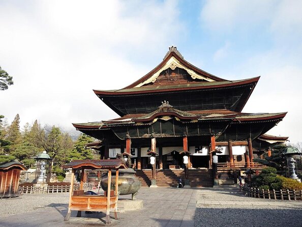Snow Monkey, Zenko Ji Temple, Sake in Nagano Tour - Key Points