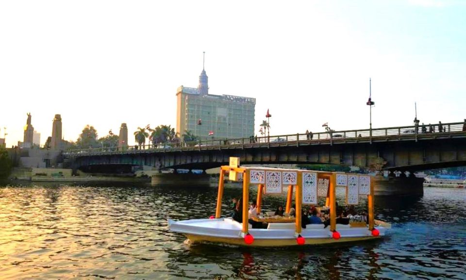 Soma Bay: Cairo & Giza Pyramids, Museum & Nile Boat Trip - Key Points