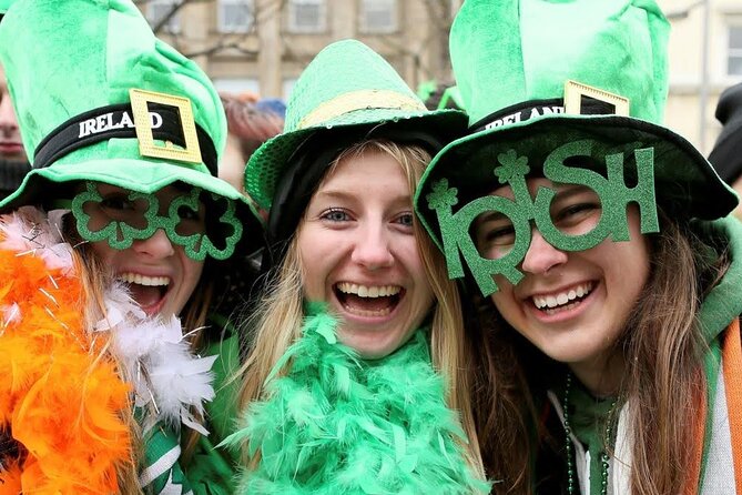 St. Patrick'S Day Parade With Grandstand View & Lunch in Dublin - Key Points