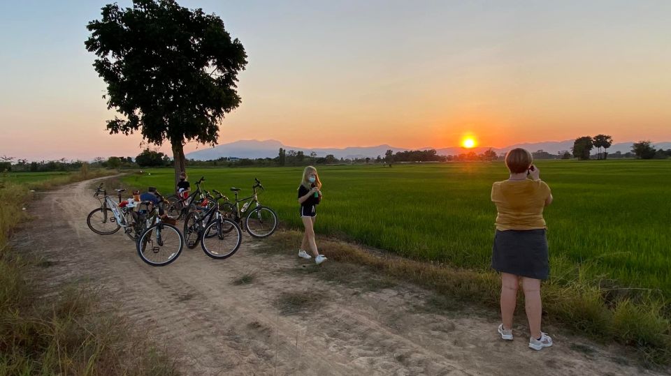 Sukhothai: 2.5-Hours Guided Countryside Sunset Bike Tour - Key Points