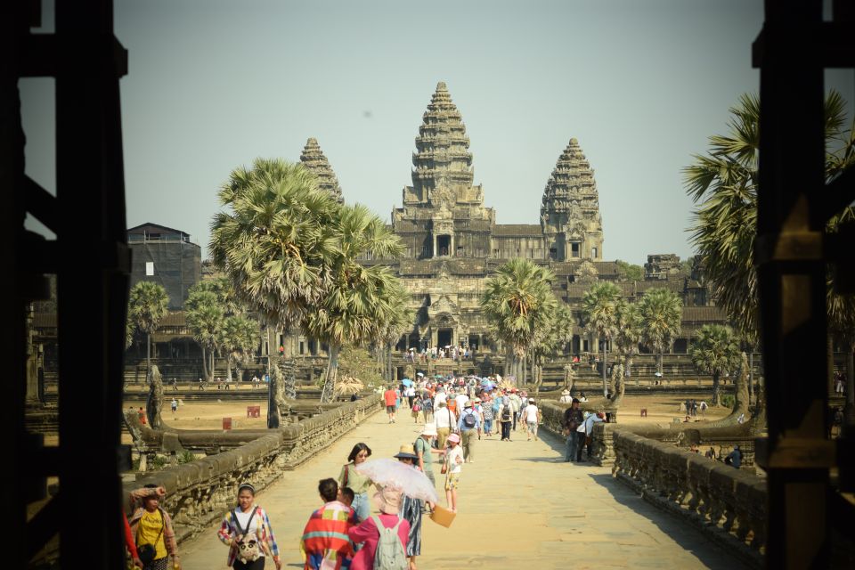 Sunrise at Angkor Wat World Famous Heritage Site in Cambodia - Key Points