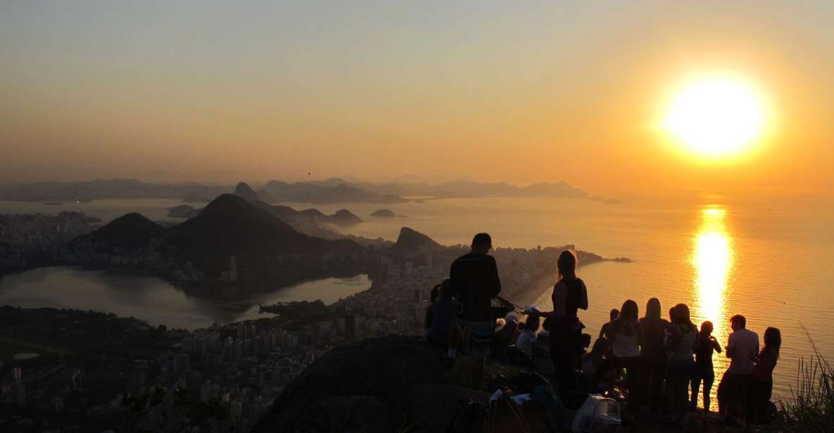 Sunrise at Morro Dois Irmãos Vidigal Favela Experience - Key Points