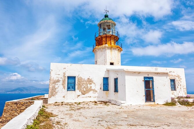 Sunset Lighthouse Armenistis - Key Points