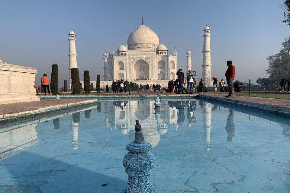 Tajmahal With Mausoleum Skip The Line Ticket With Guide - Key Points