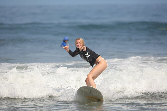 The Best Surf Lessons in Tamarindo for All Levels - Key Points