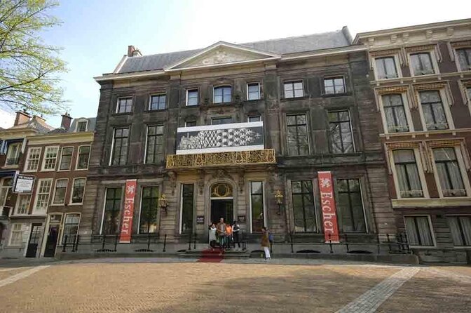 The Hague : Private Walking Tour With A Local Guide - Key Points