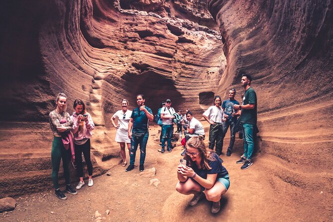 The Red Canyon Tour - Small Groups Trip With Local Products Tasting ツ - Just The Basics