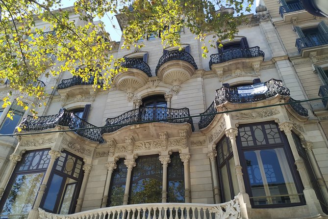 The Story of Gaudi and Modernism Private Walking Tour - Tour Overview