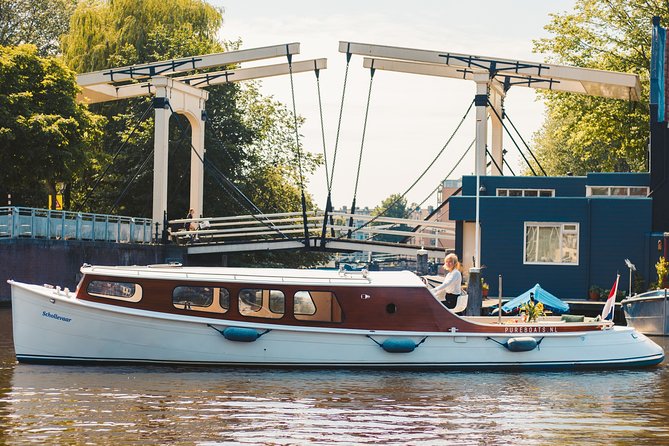 The Ultimate Amsterdam Canal Cruise - 2hr - Small Group With Drinks & Snacks - Key Points