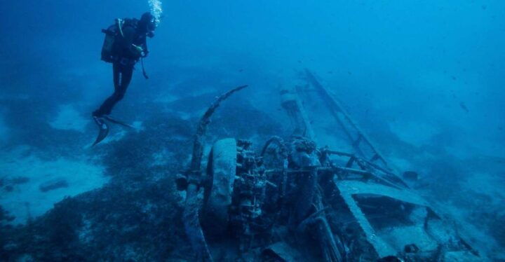 Thrilling Dive Tour Malta. Mosquito, Bristol & St. Michael - Just The Basics