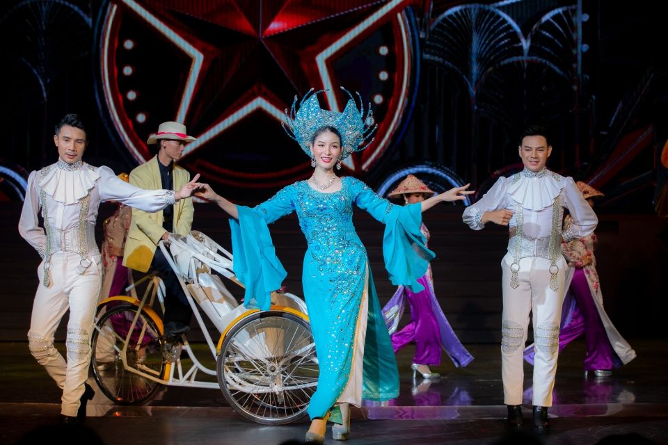 Tiffany's Show Pattaya: Cabaret Show Entry Ticket - Key Points