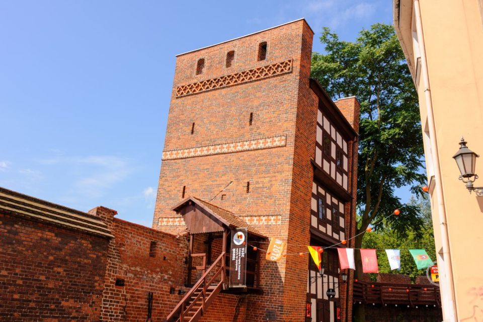 Torun Living Museum of Gingerbread and Old Town Private Walk - Key Points