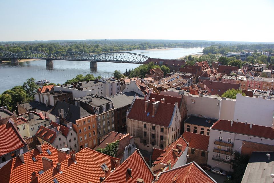 Torun Old Town Highlights Private Walking Tour - Key Points