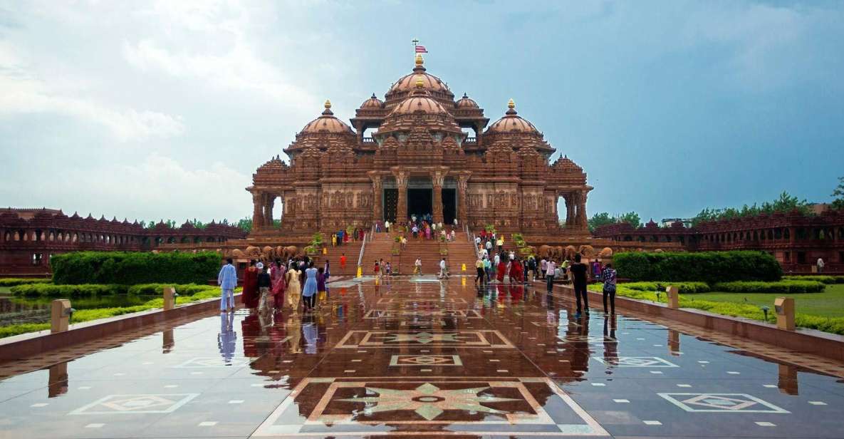 Tour To Swaminarayan Akshardham Guide & Delhi Transfers - Key Points